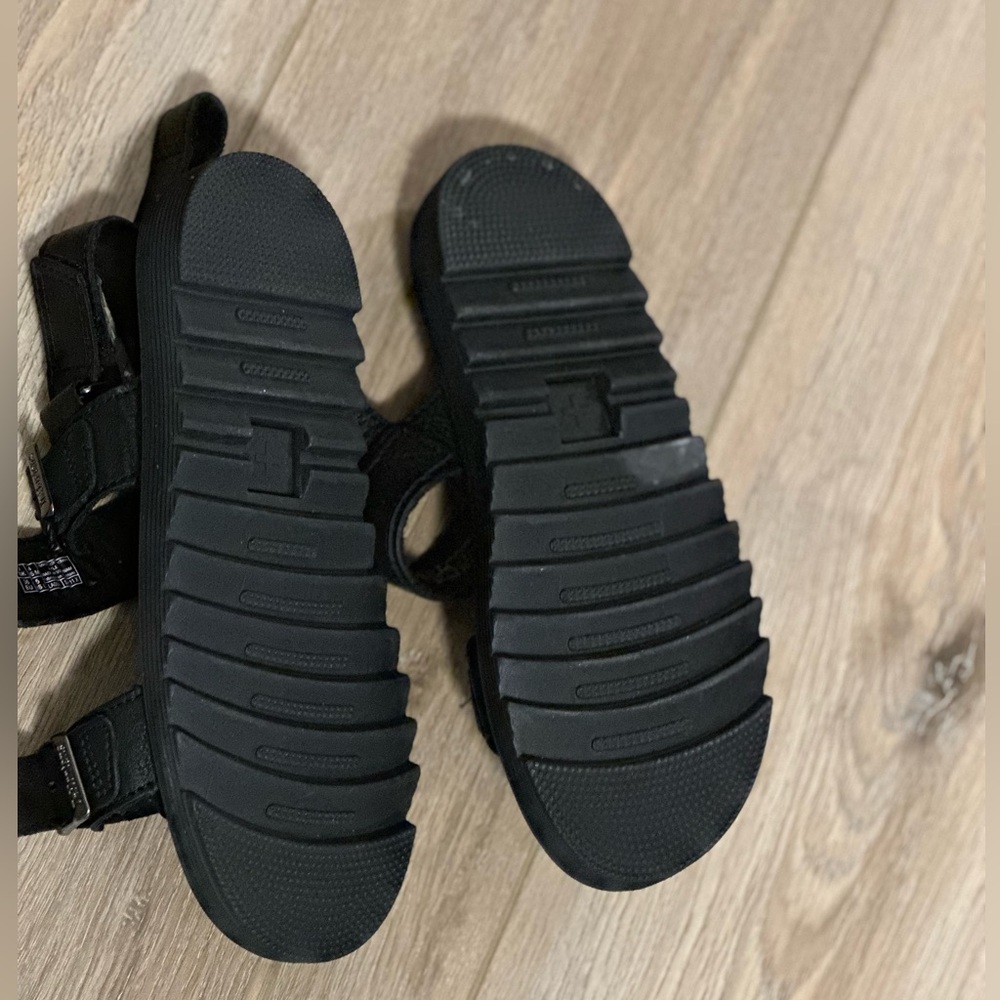 DR MARTENS - Picture 2 of 5